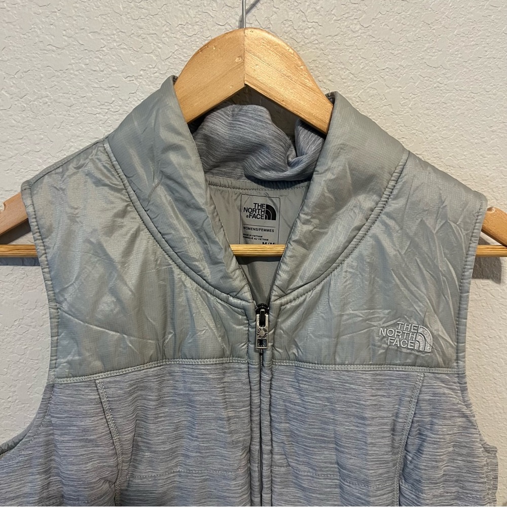 North Face Silver Gray Puffer Vest M - Picture 3 of 7